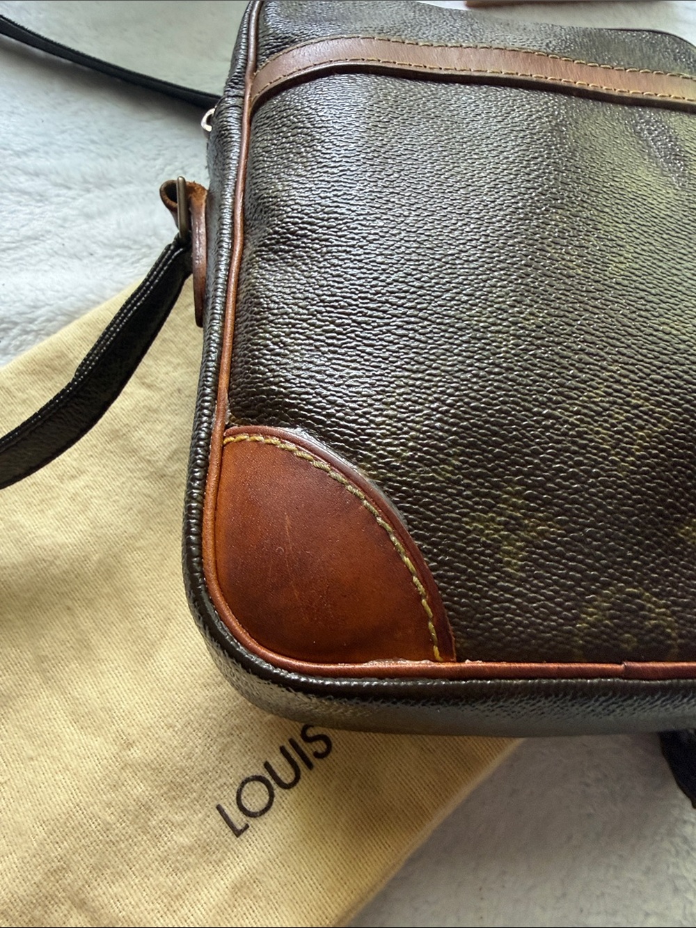 Louis Vuitton Shoulder Bag Danube Brown Monogram - Picture 13 of 16
